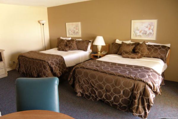 THE INN AT SILVER LAKES (Silver Lakes)